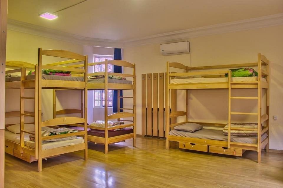 Classy And Cozy Hostel Ереван Экстерьер фото
