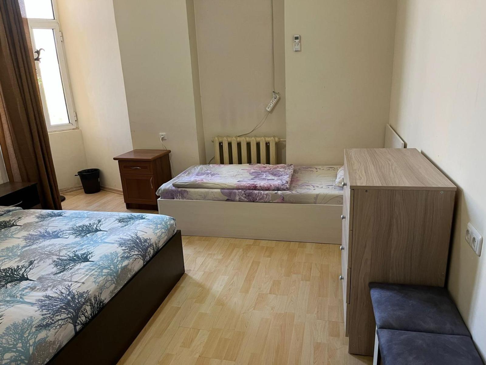 Classy And Cozy Hostel Ереван Экстерьер фото