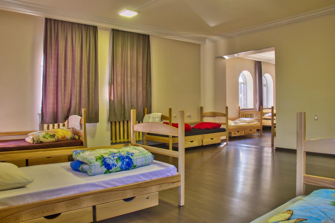 Classy And Cozy Hostel Ереван Экстерьер фото
